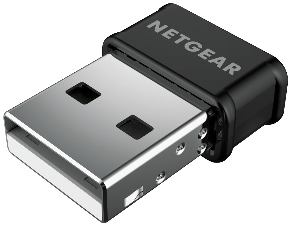 Schwarzer Netgear USB-WLAN-Adapter. Es hat einen silbernen USB-Anschluss und der Markenname ist sichtbar.
