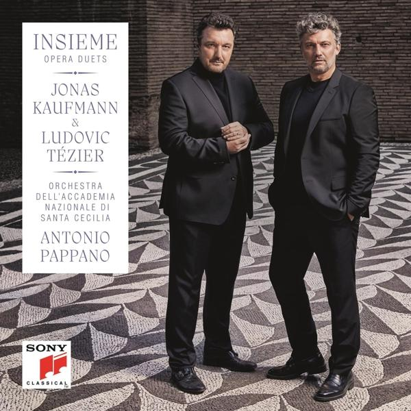 Album borító. Két férfi öltönyben. Szöveg: 'Insieme Opera Duets' és előadók nevei.