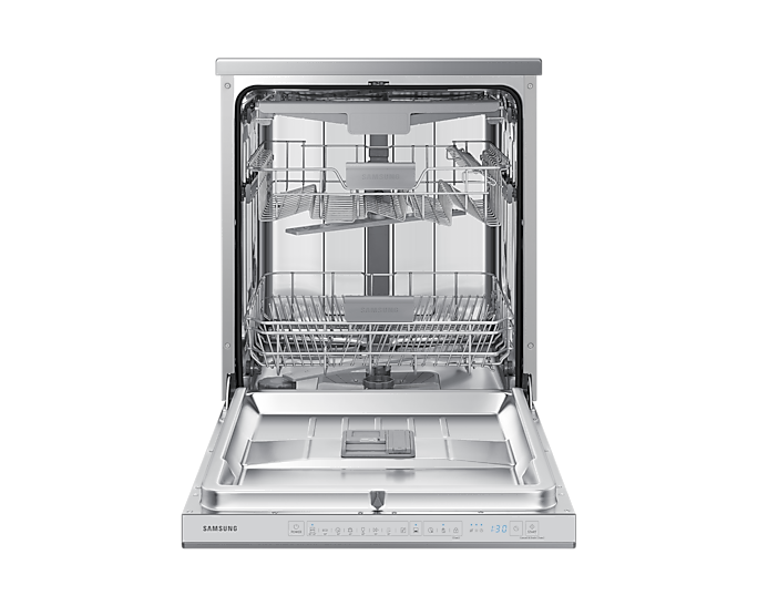 Vista trasera de una caja de computadora gris, con ventilador y paneles de acceso.