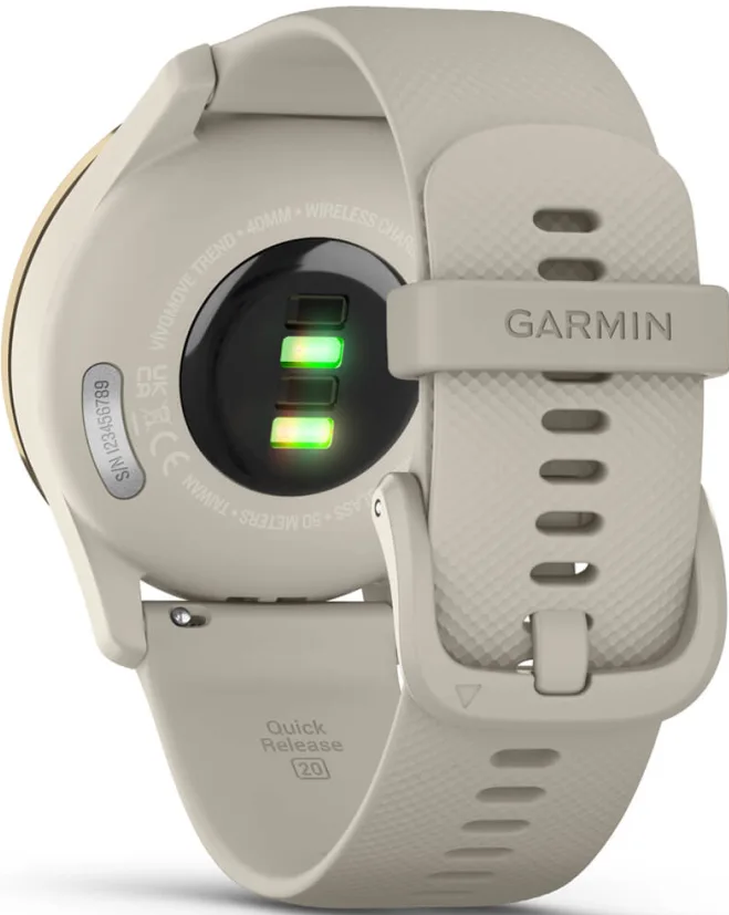 Rückseite einer cremefarbenen Smartwatch mit Herzfrequenzsensor und Armband.