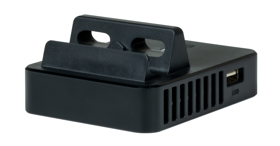 Eine schwarze Dockingstation mit USB-Anschluss und einem Ständer für ein Gerät auf schwarzem Hintergrund.