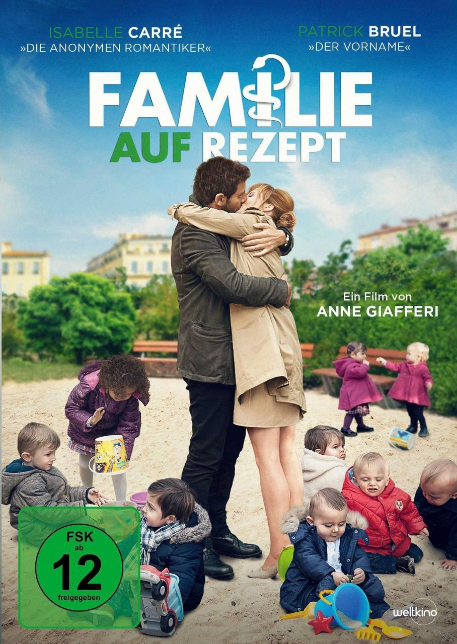 Filmposter mit umarmendem Paar, spielenden Kindern im Park. Titel: Familie Auf Rezept.