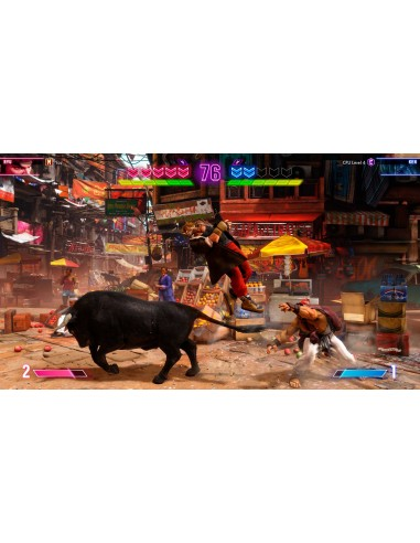 Captura de pantalla de videojuego. Dos luchadores peleando contra un toro. La multitud está viendo la pelea.