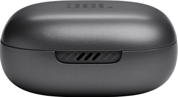 Geschlossenes, schwarzes JBL-Kopfhörer-Etui. Mit kleiner Belüftung und dem JBL-Logo auf dem Deckel.