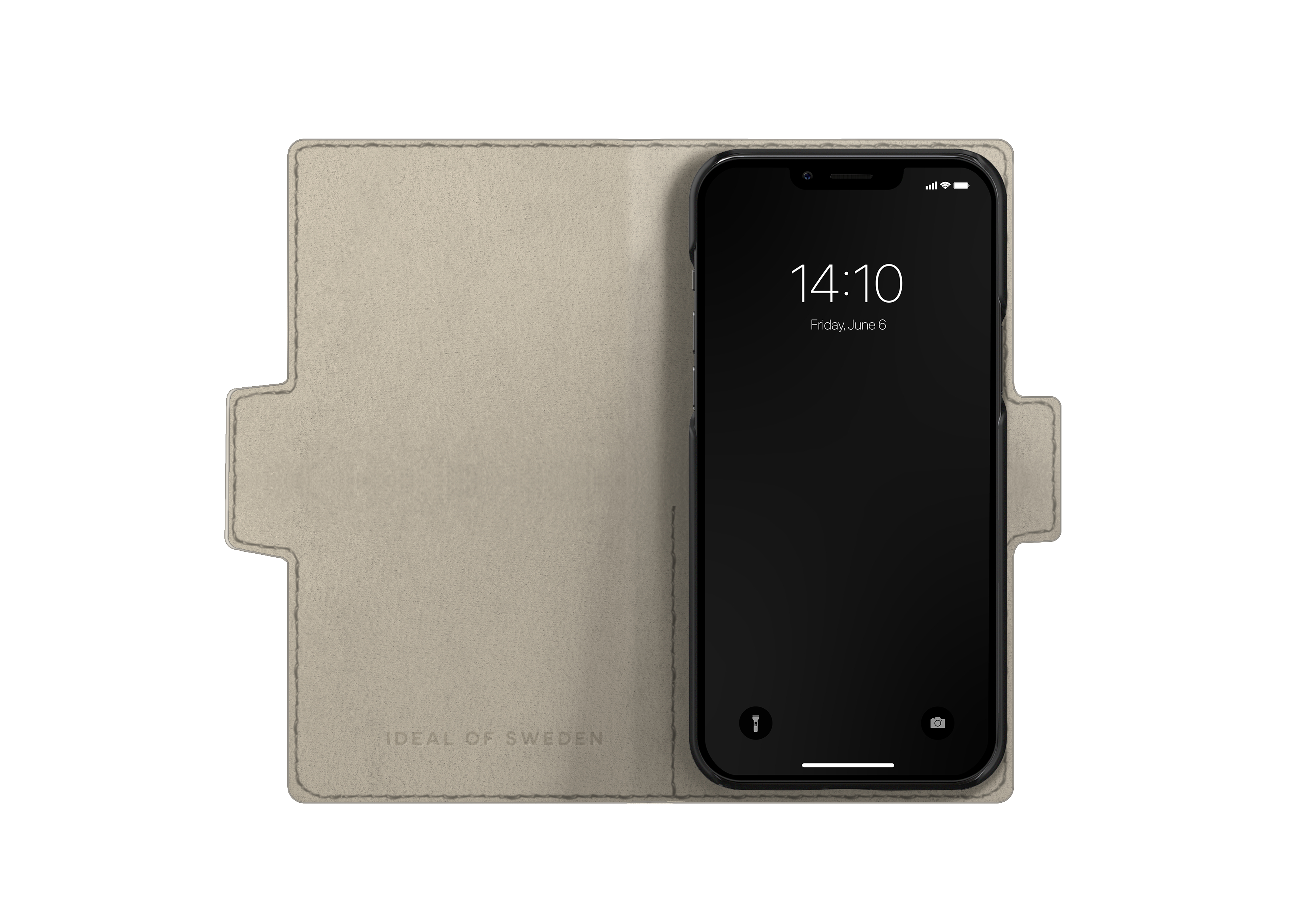 Geöffnete Handyhülle mit Telefon darin, zeigt Zeit und Datum an.