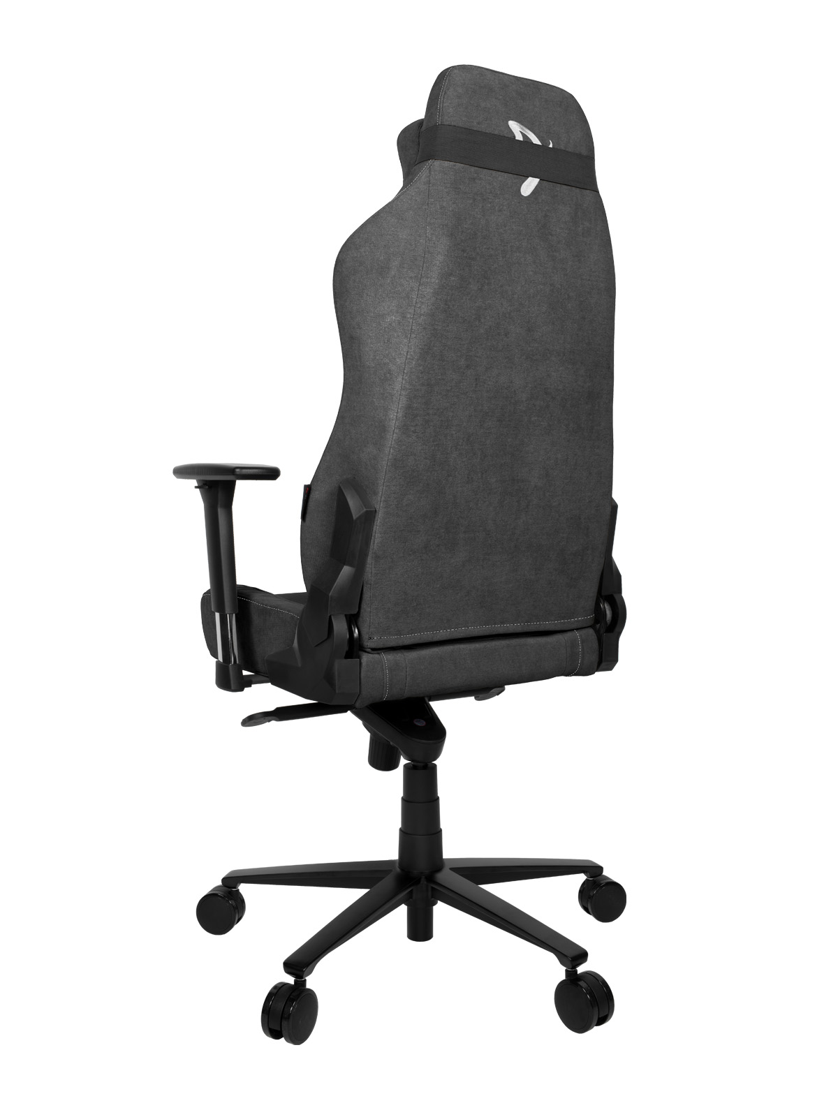 Szürke gamer szék. Hátulról látható. Fekete alap, kerekekkel. Fehér háttér. Fekete kartámasz.