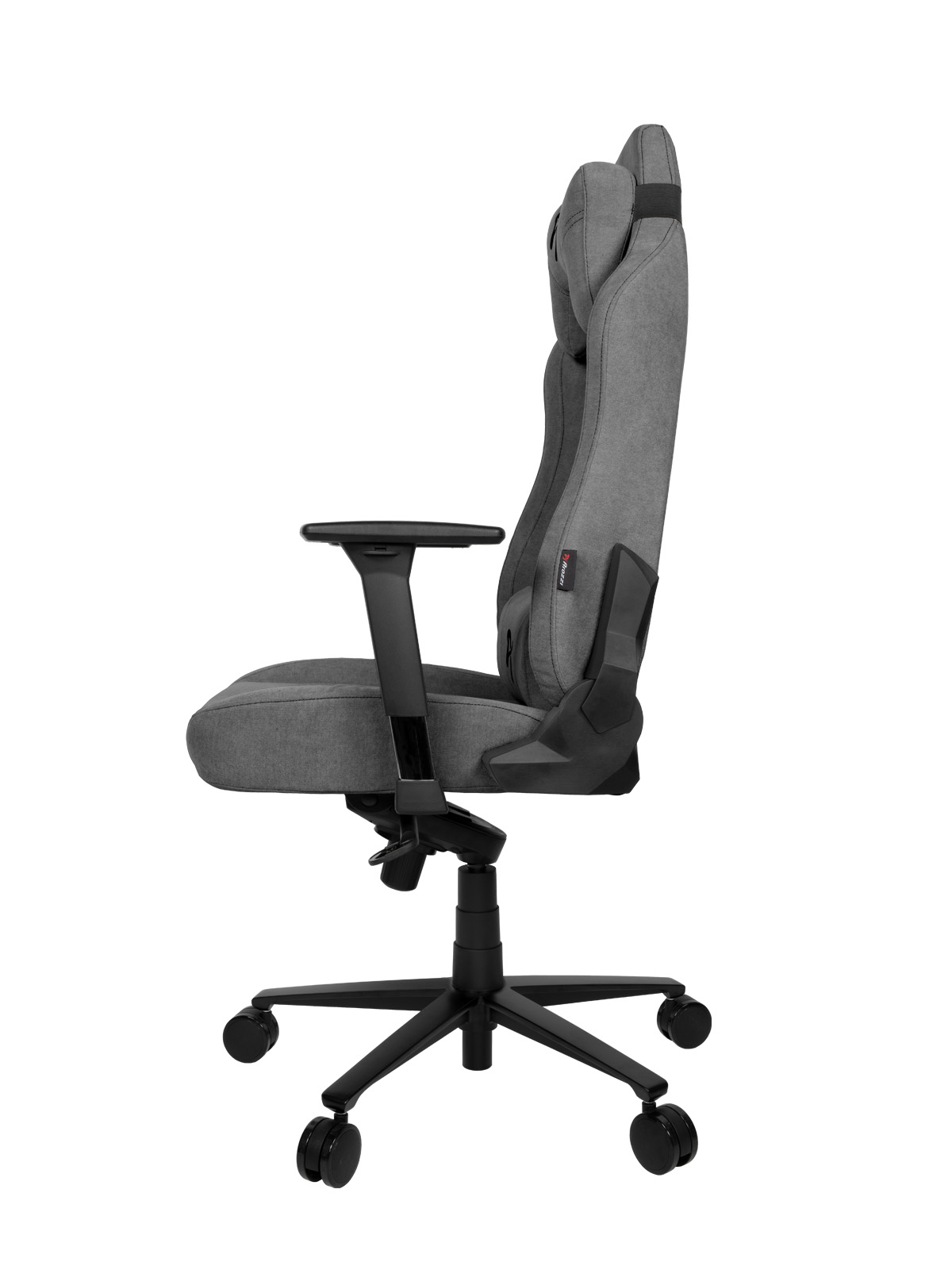 Szürke gamer szék profilból. Fejtámla, karfa és öt kerekű talp van rajta.