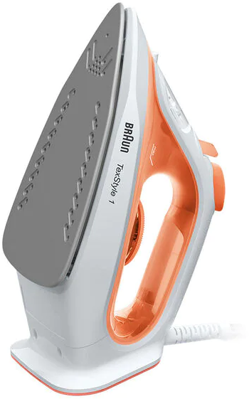 Fehér és narancssárga vasaló. Braun TexStyle 1 modell. Fehér felület, ferde felvétel.
