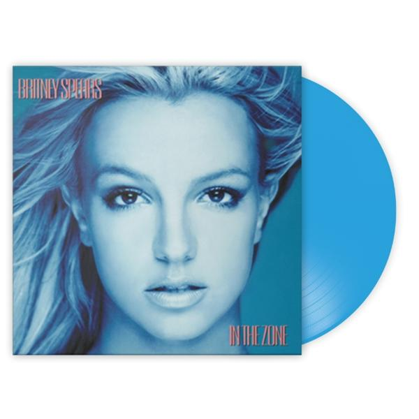 Britney Spears album borítója kék bakelit lemezzel. A kép az arcának közeli képét mutatja.
