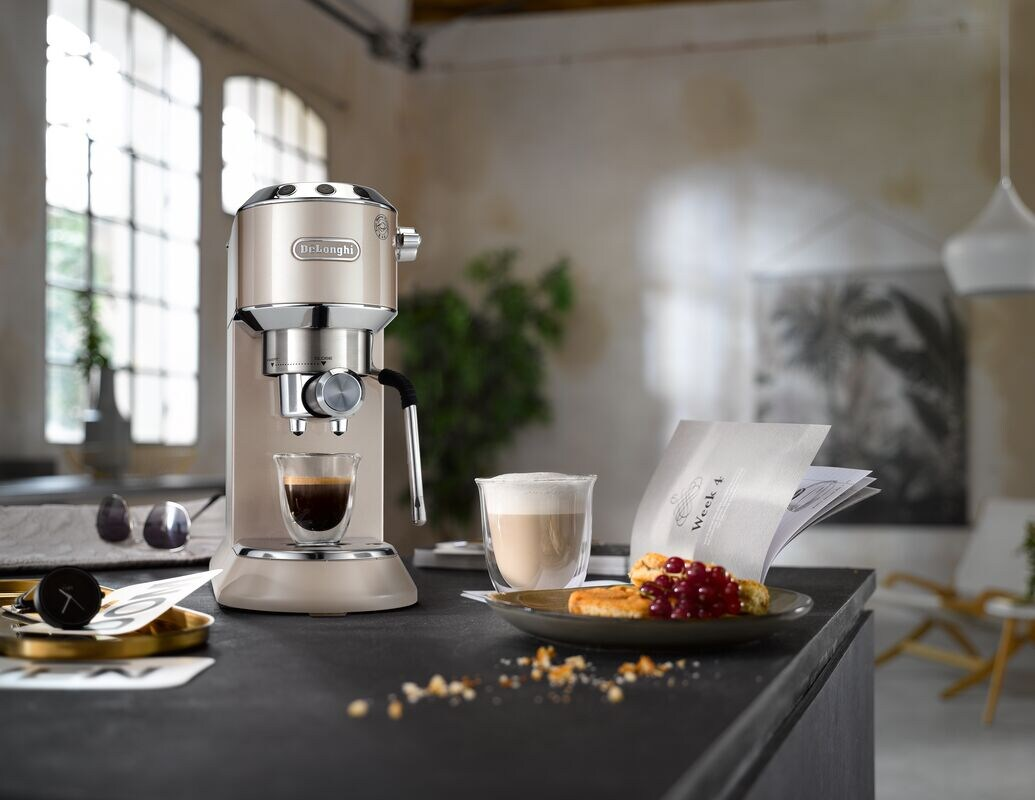 DELONGHI Dedica Arte EC885.BG Espressomaschine Beige metallic