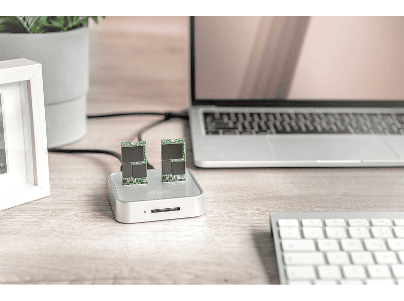 DIGITUS M.2 NVMe + M.2 SATA SSD Docking Station mit SD-Express Kartenleser Silber; Docking Station----Docking Station — Foto 4 von 5