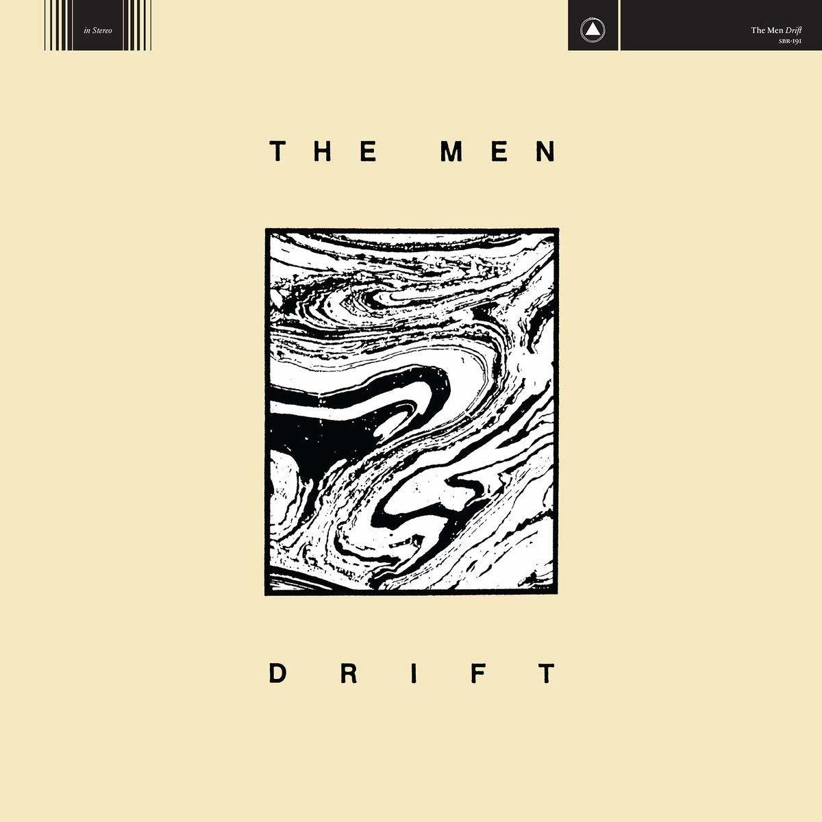 Albumcover: 'THE MEN DRIFT' in blockhaftem weißem Text über abstraktem Schwarz-Weiß-Design.