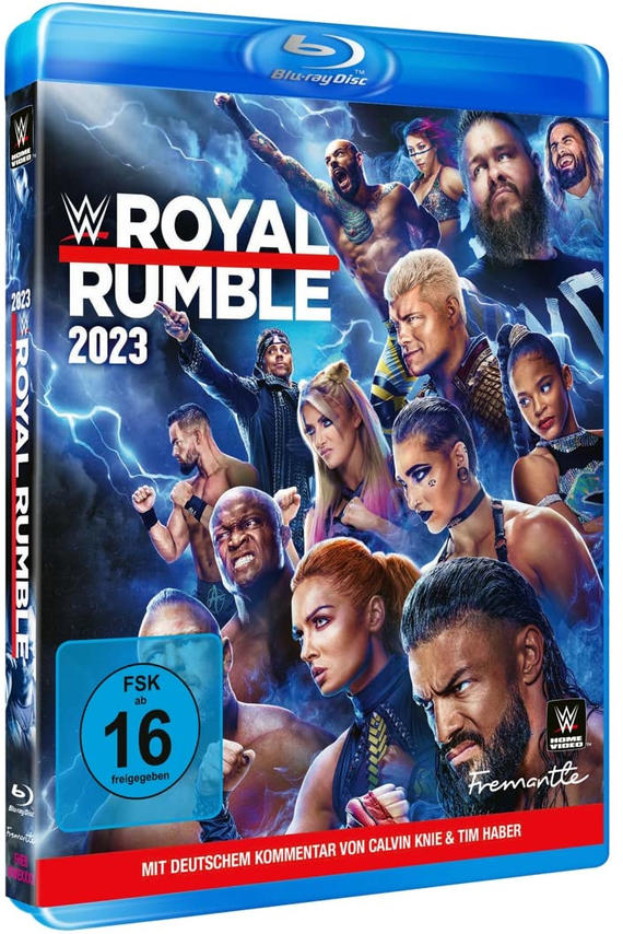 Blu-ray-Cover mit Wrestlern, blauem Rahmen und dem Titel 'Royal Rumble 2023'.