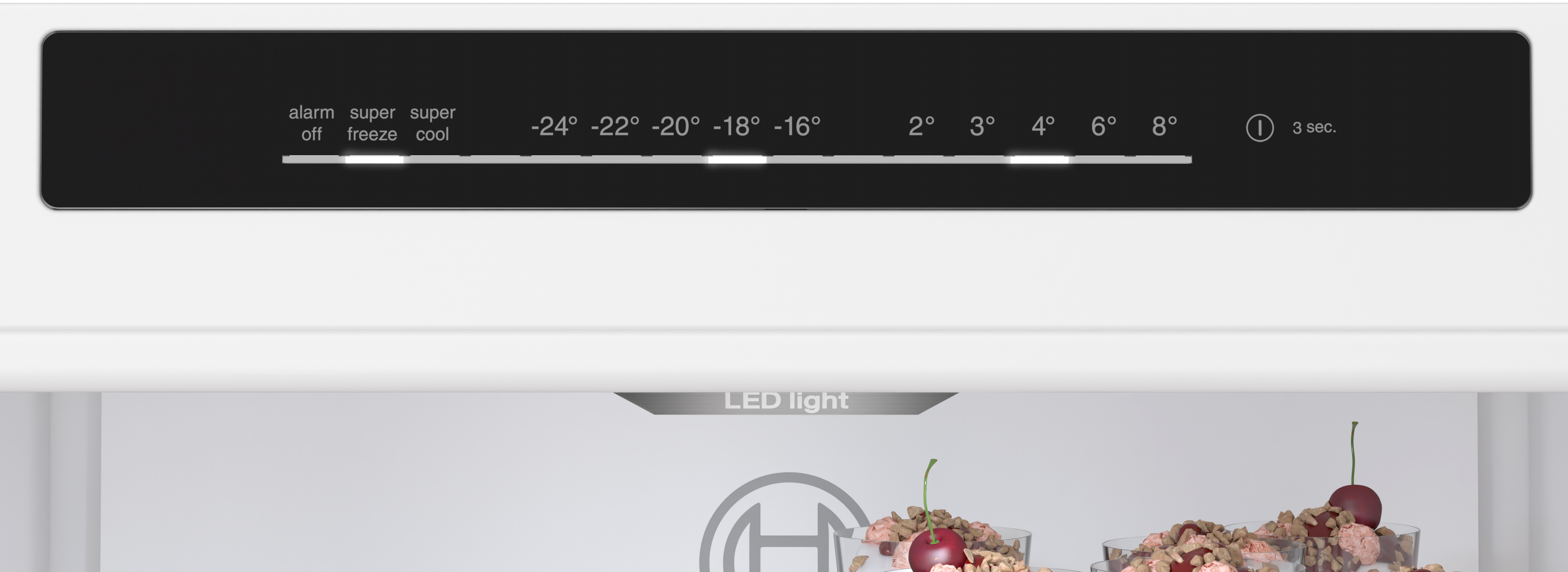 Nahaufnahme eines Kühlschrank-Bedienfelds mit Temperatureinstellungen und einer LED-Lichtanzeige.