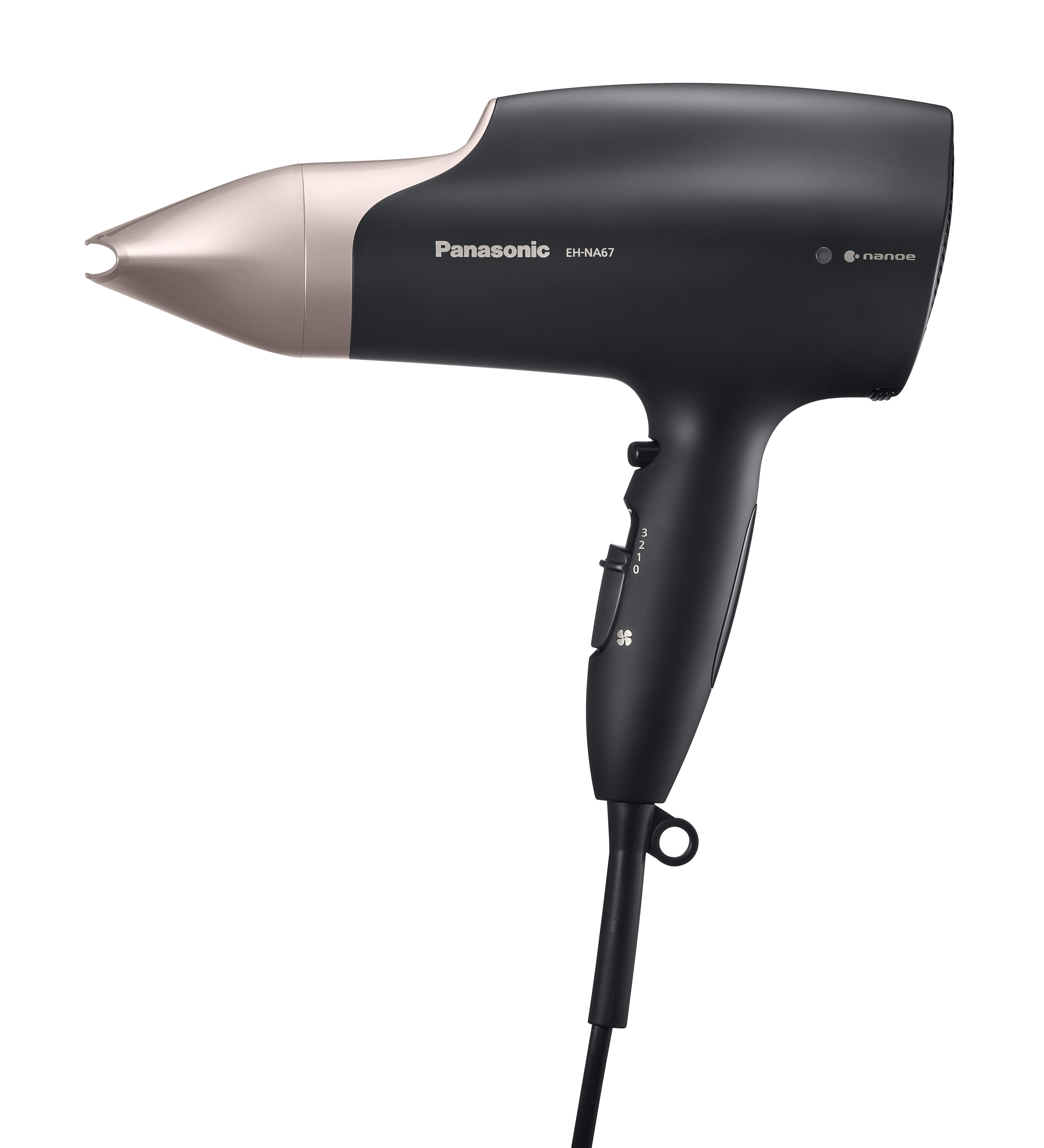 Schwarz-goldener Panasonic Haartrockner mit schwarzem Kabel, freigestellt.