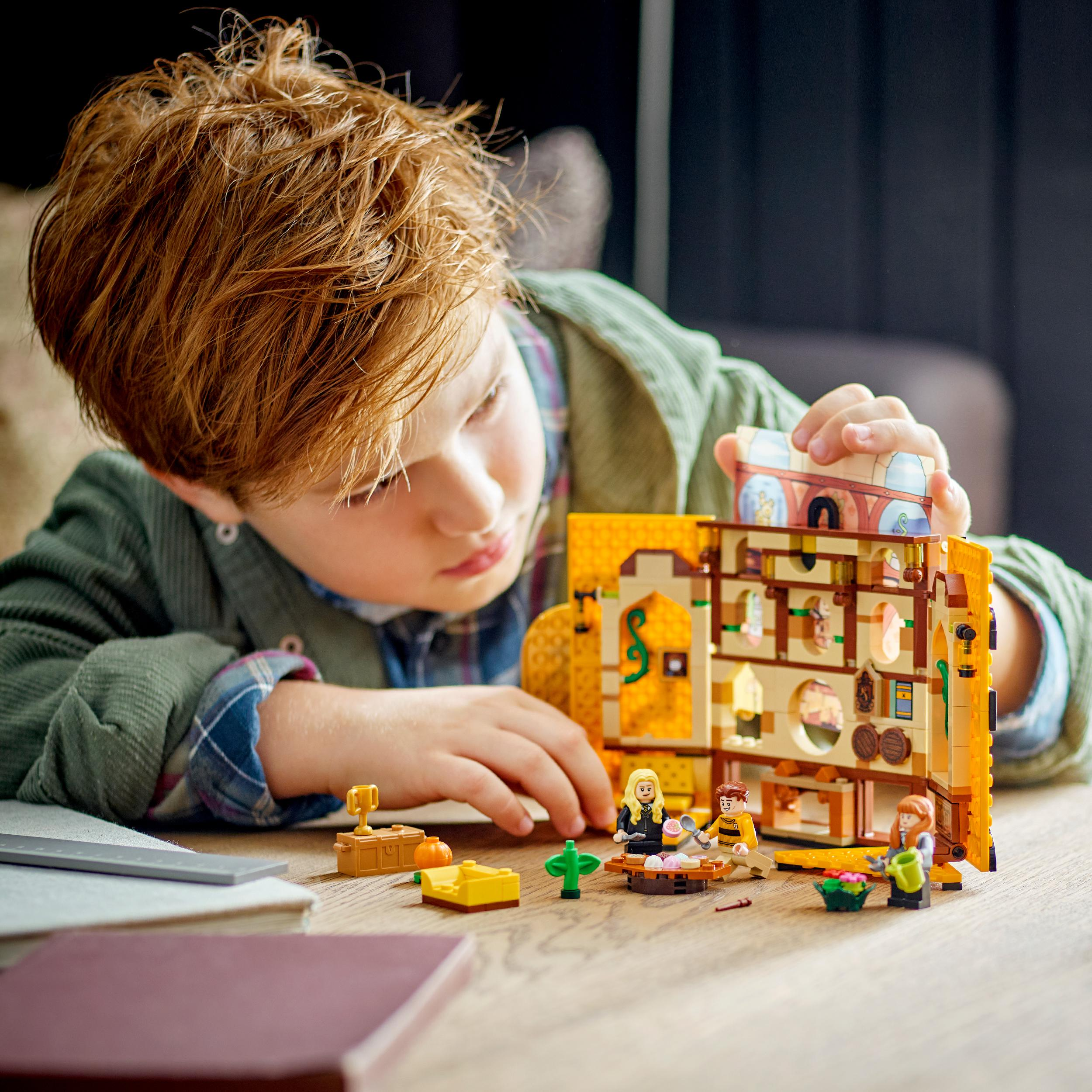 LEGO Harry 76412 Bausatz, Potter Mehrfarbig Hufflepuff Hausbanner