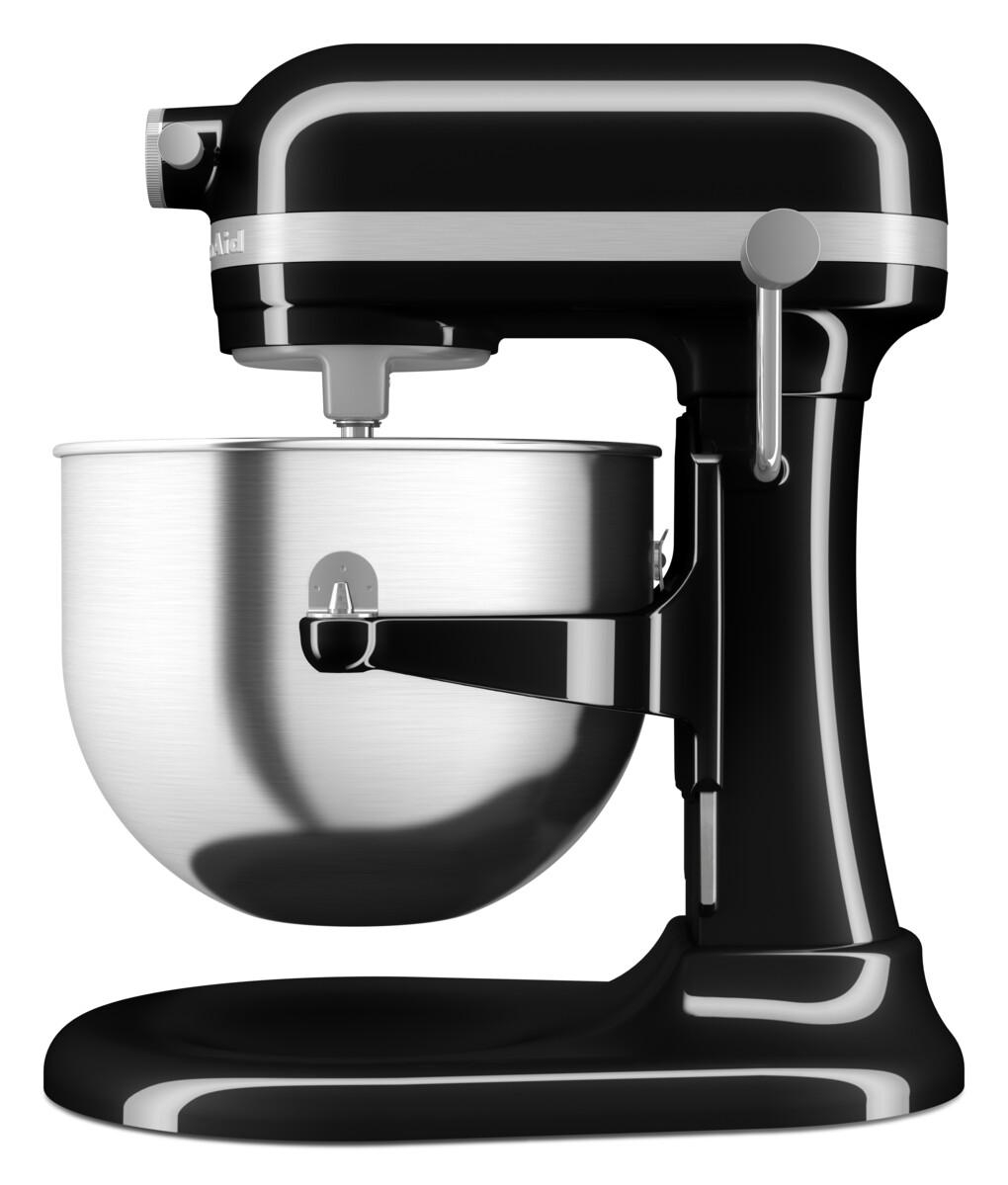 Schwarzer KitchenAid Küchenmixer mit glänzender Metallschüssel.