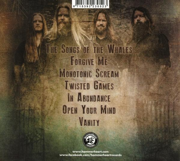 CD-Cover mit vier Männern, Text und Logo.