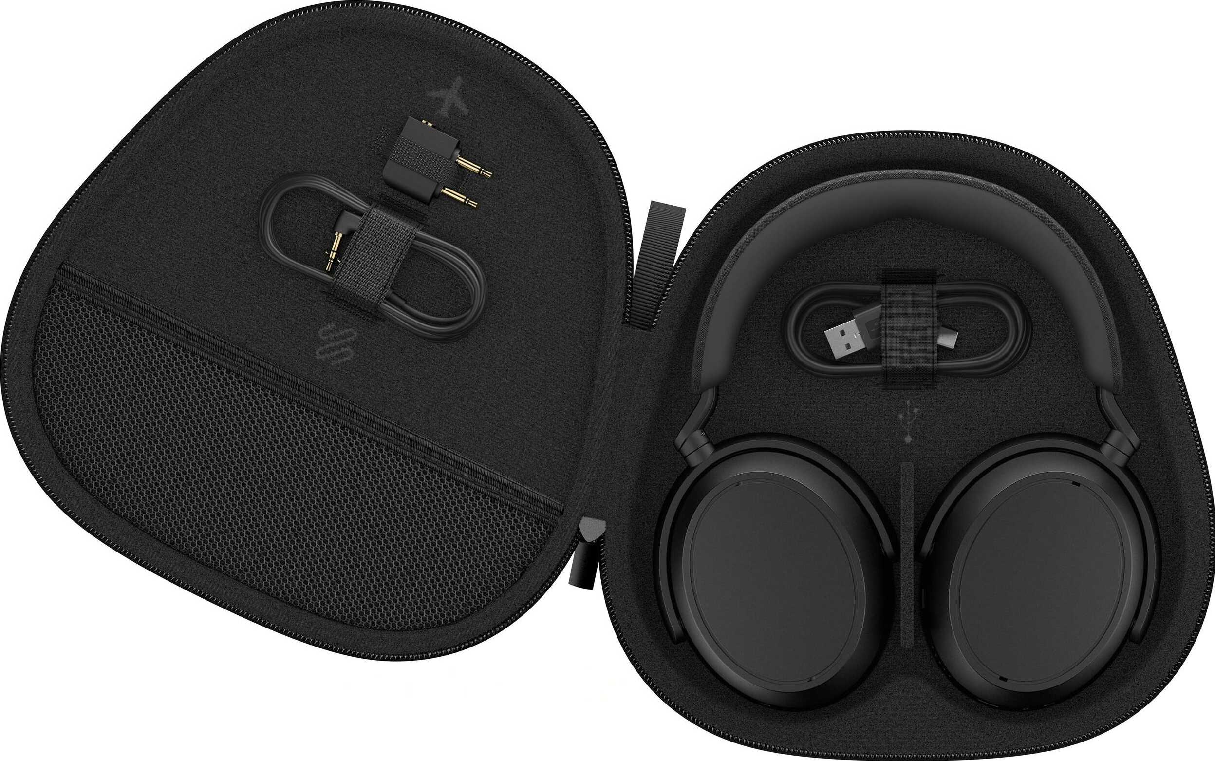 Casque noir dans un étui de transport noir ouvert avec accessoires.
