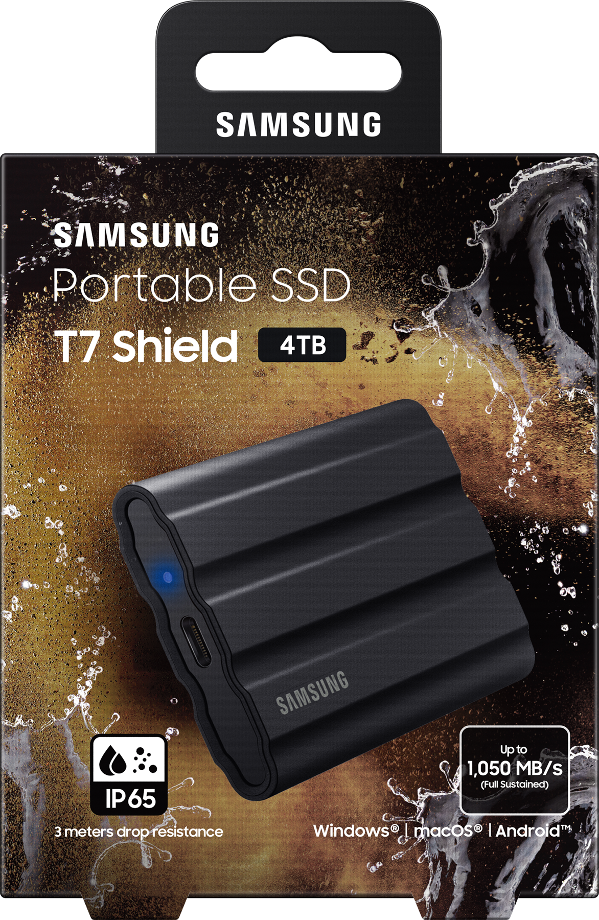 Une boîte de SSD portable Samsung noire avec des gouttes d'eau et une étiquette de produit.