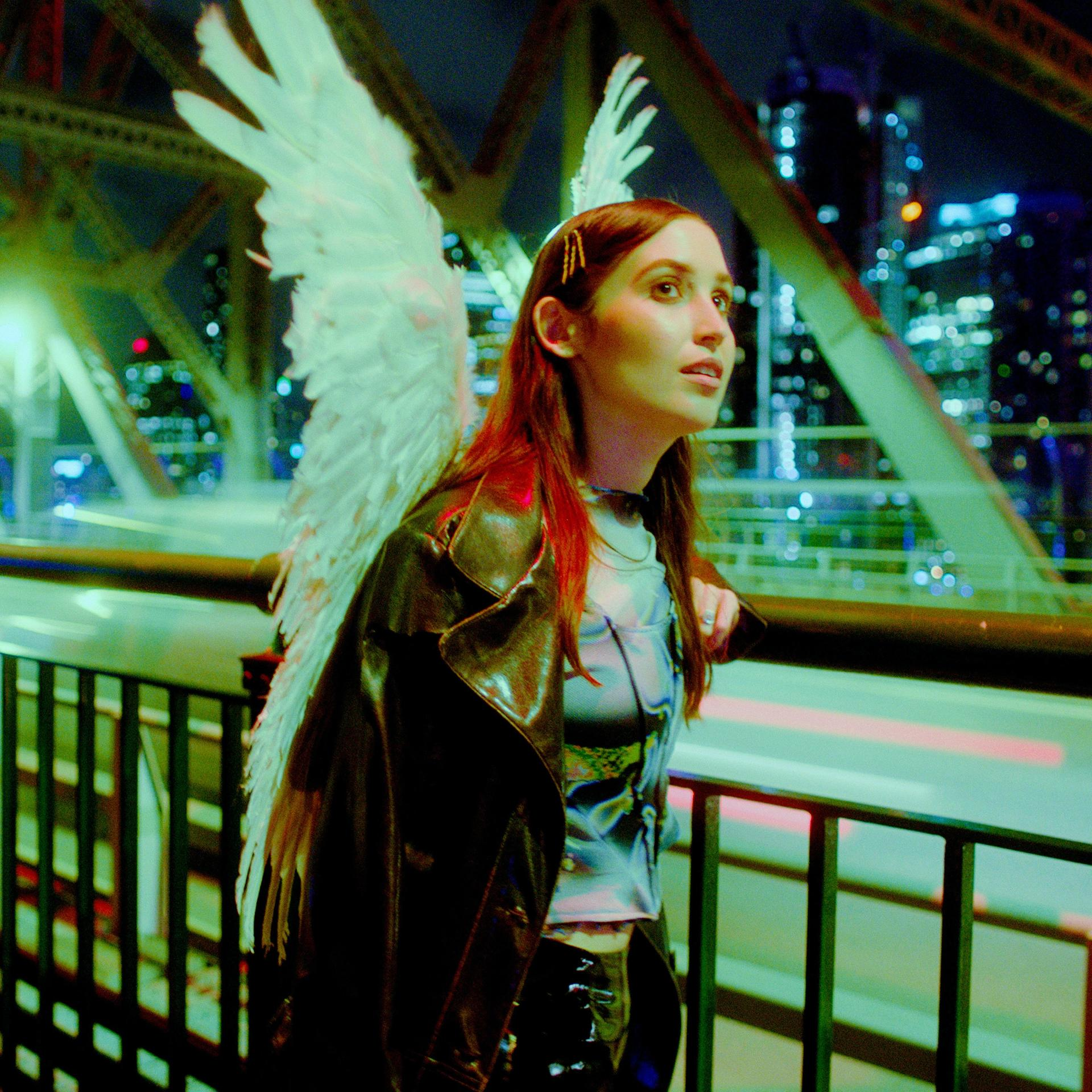Hatchie - Giving The World Away  - (CD)