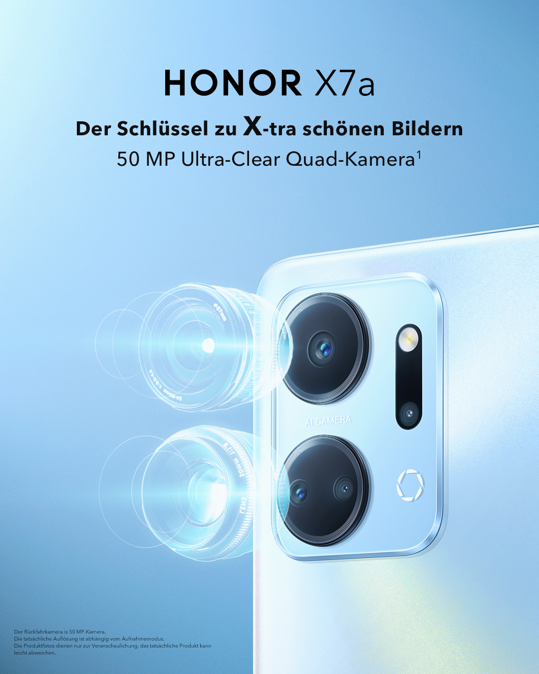 Nahaufnahme des Telefons mit Kameralinsen und Text. Blauer Hintergrund, Telefon im Fokus.