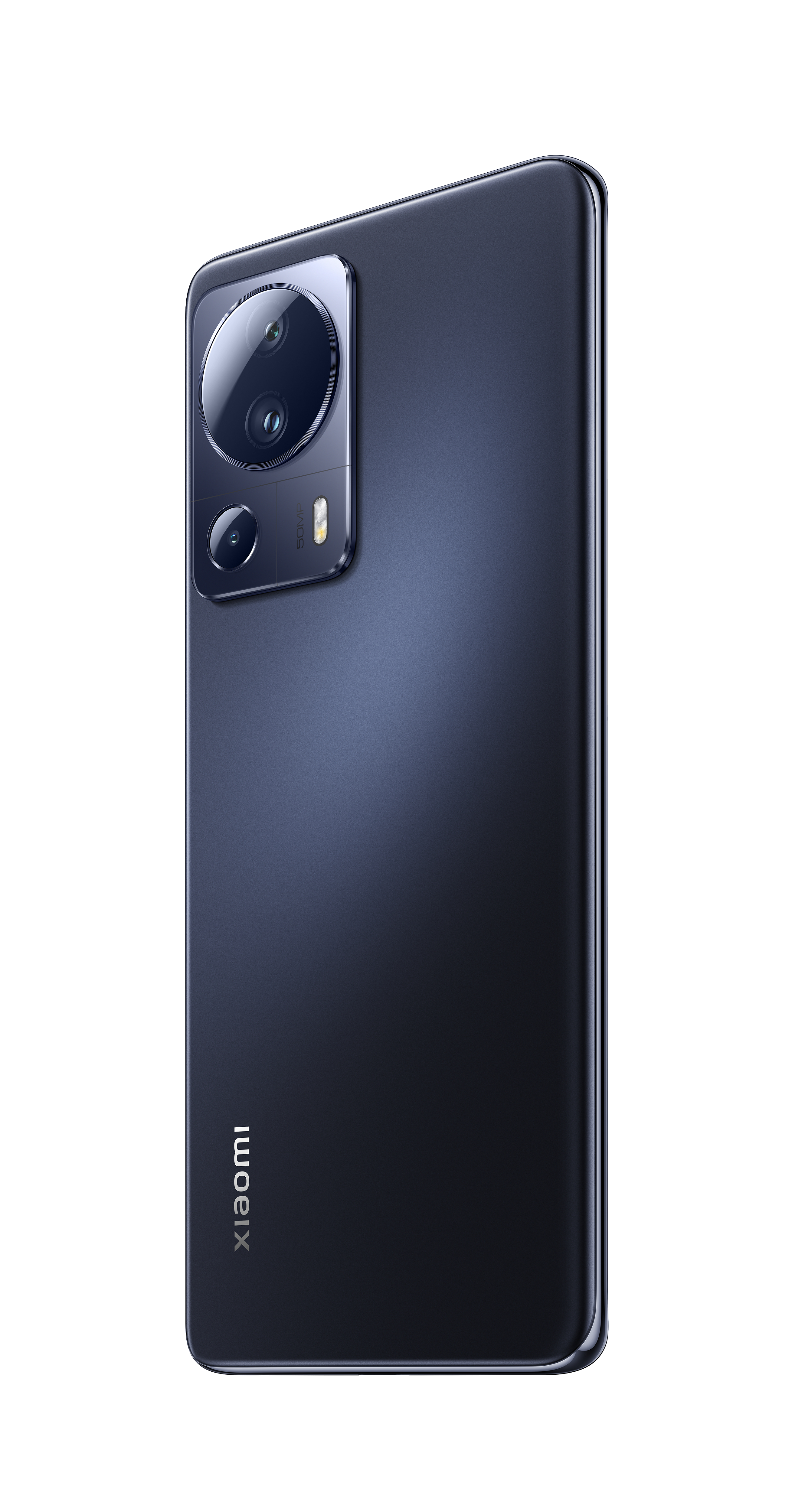 Schwarzes Smartphone mit mehreren Linsen auf glänzender dunkelblauer Oberfläche, Xiaomi-Logo unten.