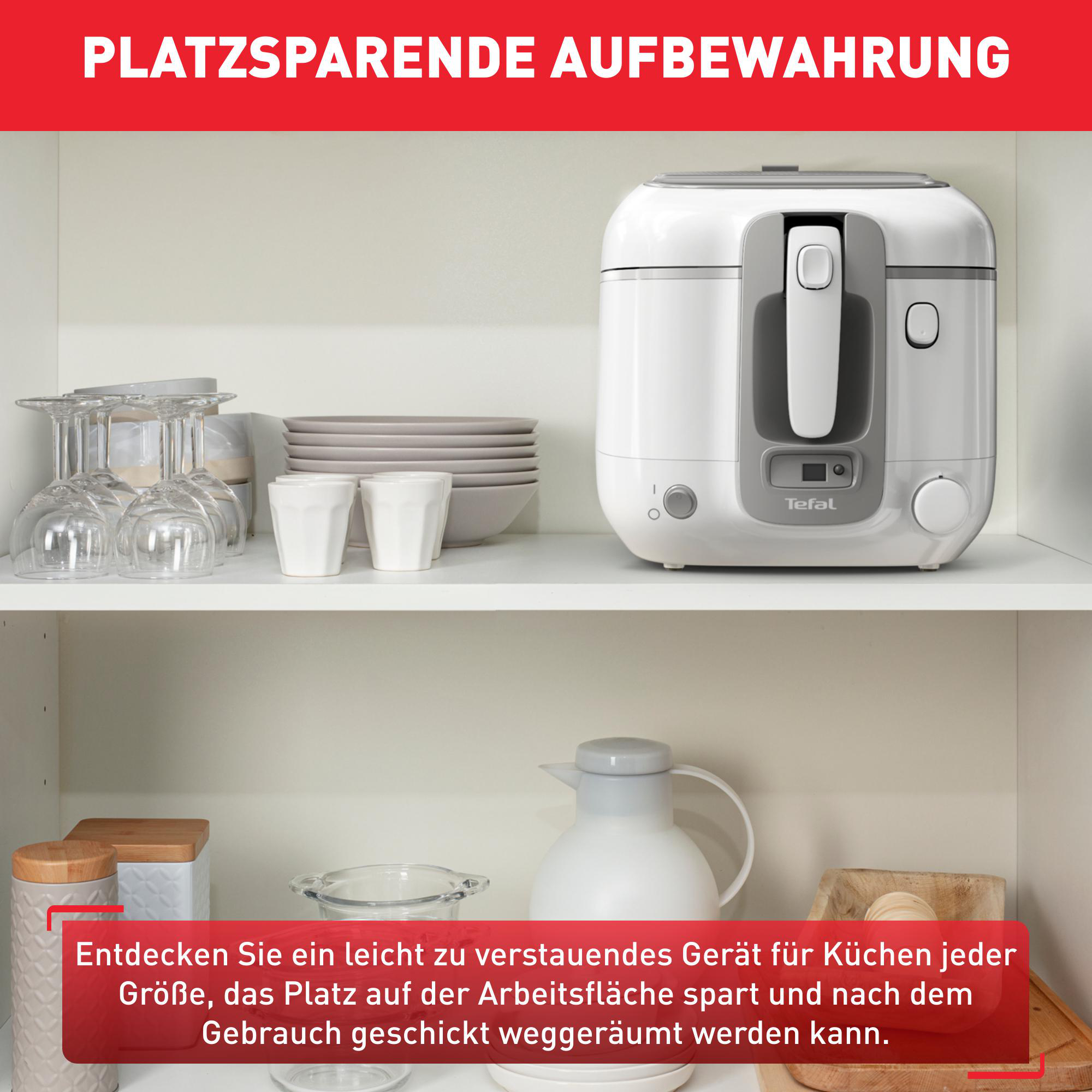 Ein weißes Gerät in einem Schrank mit Gläsern, Tellern und einer Teekanne. Text auf Deutsch ist vorhanden.