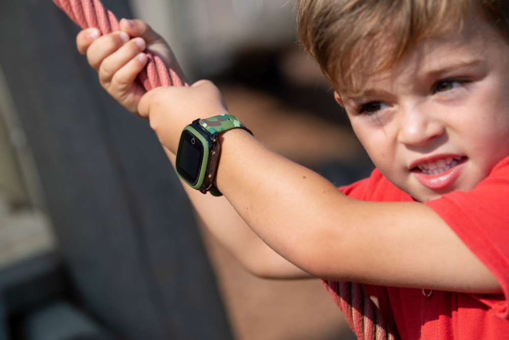 SPOTTER Montre Traceur GPS Vert armé (SPW-G1701) Activity tracker