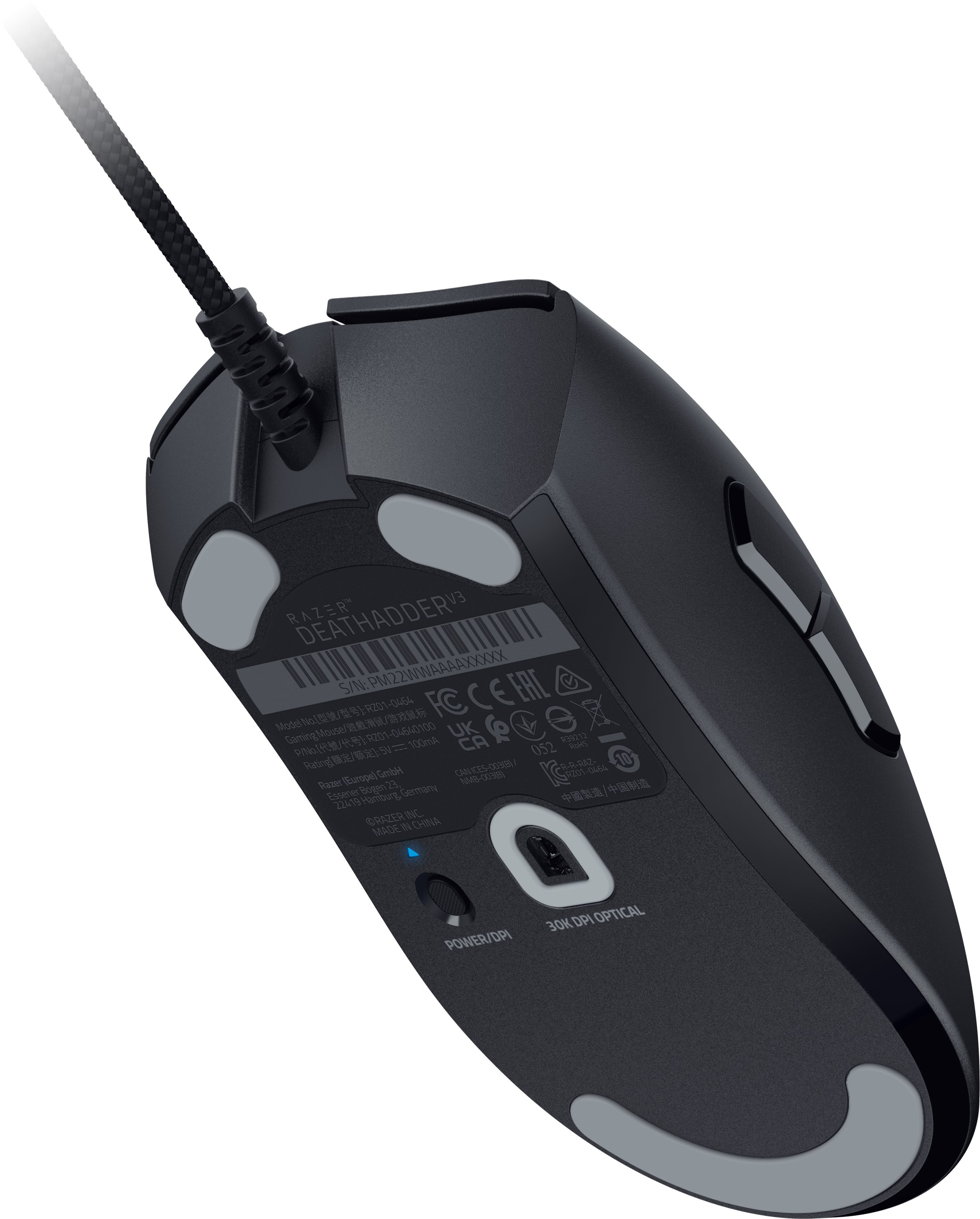 Schwarze Gaming-Maus, Unterseite, mit Tasten, Pads und Produktinformationen.