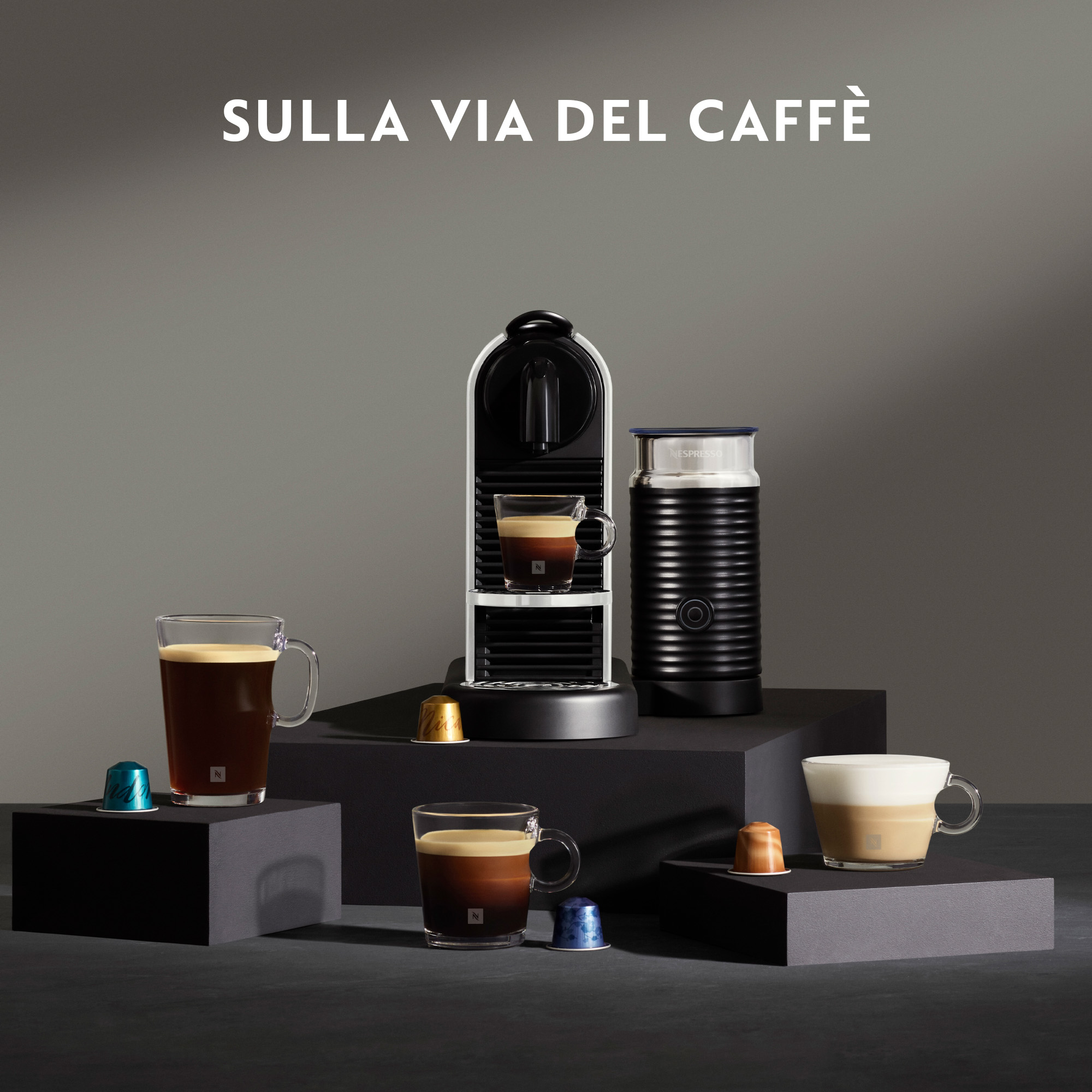 DELONGHI NESPRESSO Machine à café à capsules EN220.T - CH