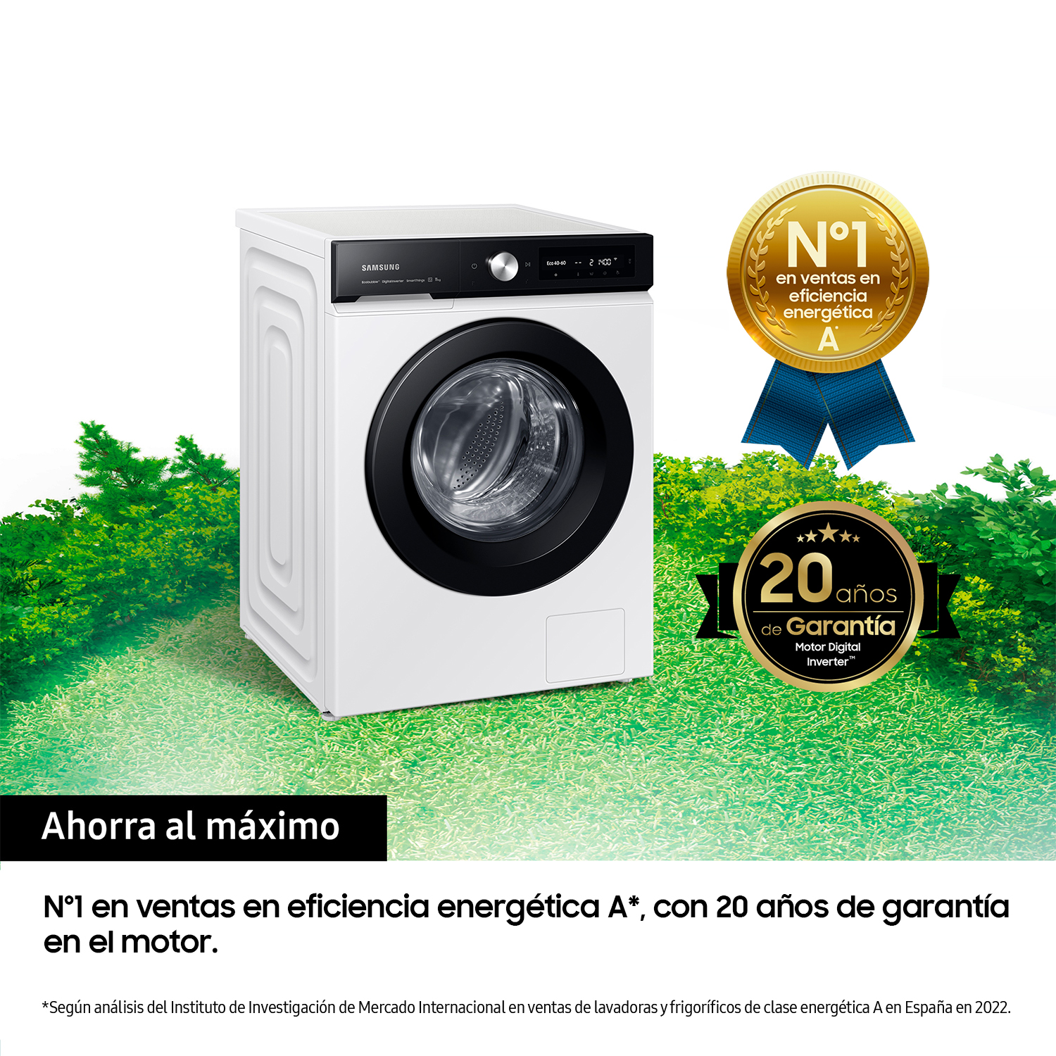 Lavadora Samsung blanca con puerta negra. Hay un fondo verde.