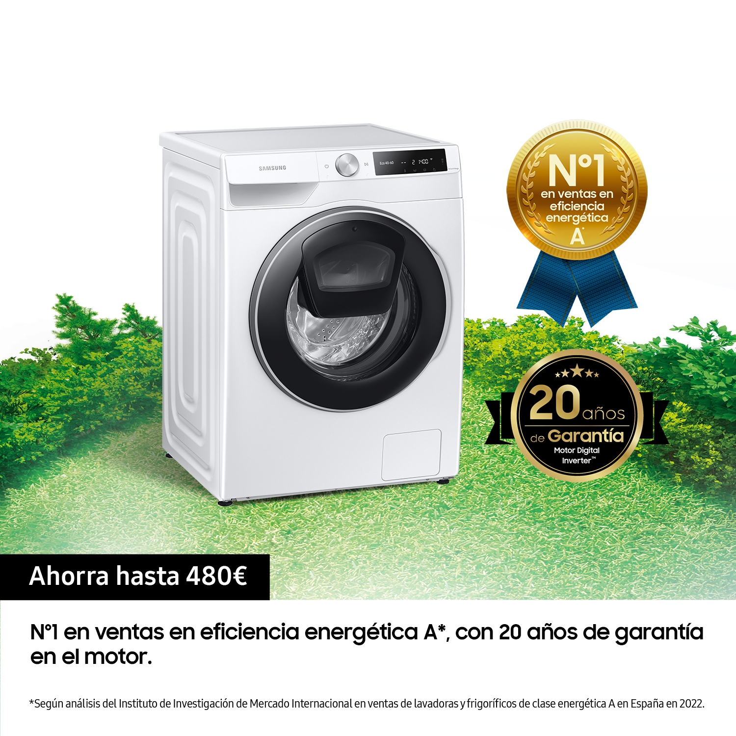 Una lavadora Samsung blanca con una insignia que dice "N°1 en eficiencia energética A".