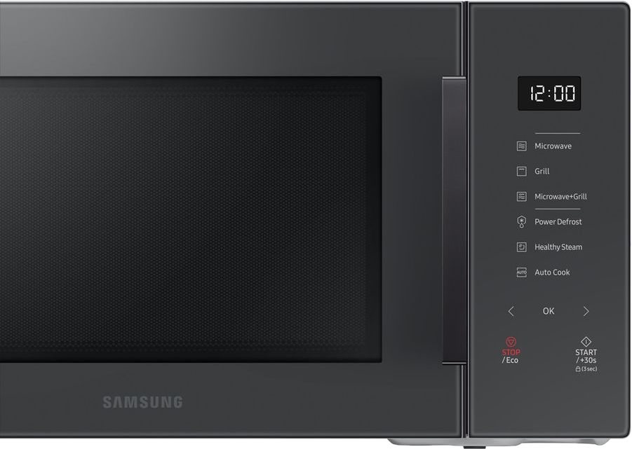 Ein schwarzer Samsung Mikrowellenherd mit Digitaluhr und Bedienfeld auf der rechten Seite.