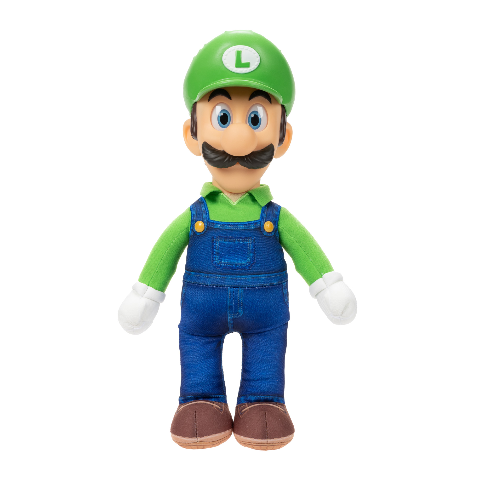 Luigi-Plüschtier mit grünem Hut und Latzhose, stehend auf weißem Hintergrund.