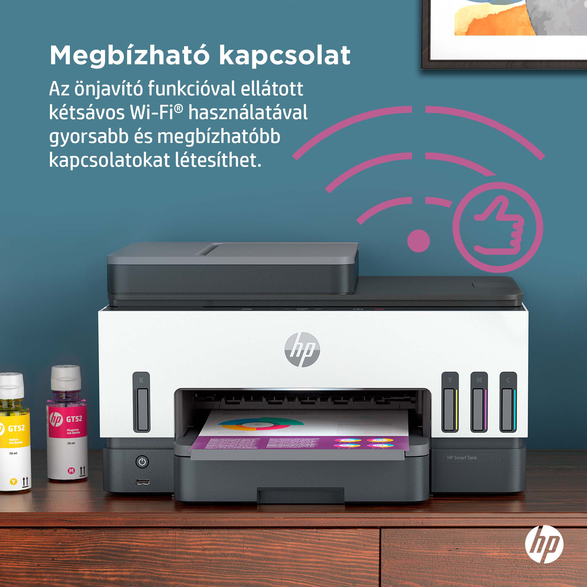 HP nyomtató tintapalackokkal, Wi-Fi ikonnal és egy hüvelykujj-fel jelképpel.
