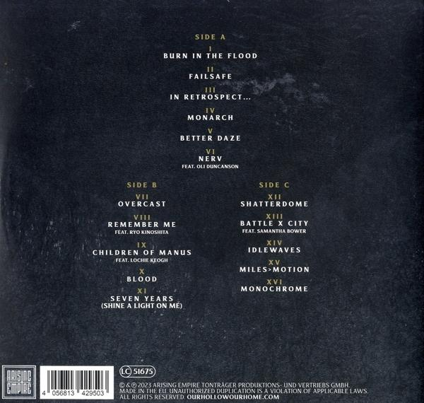 Albumcover mit einer Liste von Songtiteln, Albumtitel und Bandlogo.