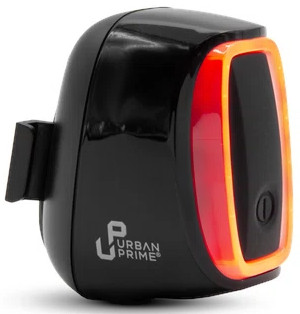 Een zwart achterlicht voor een fiets met een rood lichtgedeelte en merklogo.