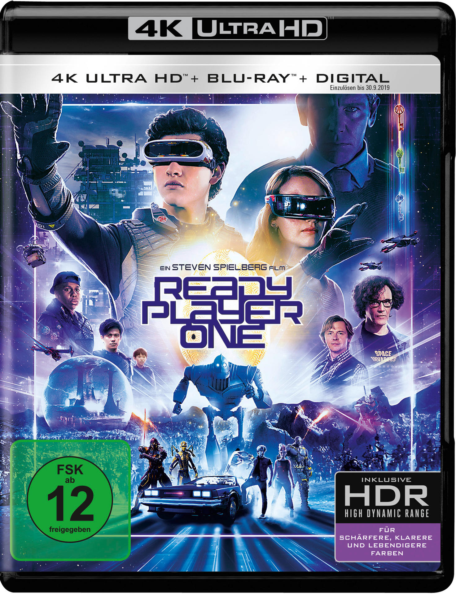 Filmcover für 'Ready Player One' mit Schauspielern und einem großen Roboter.
