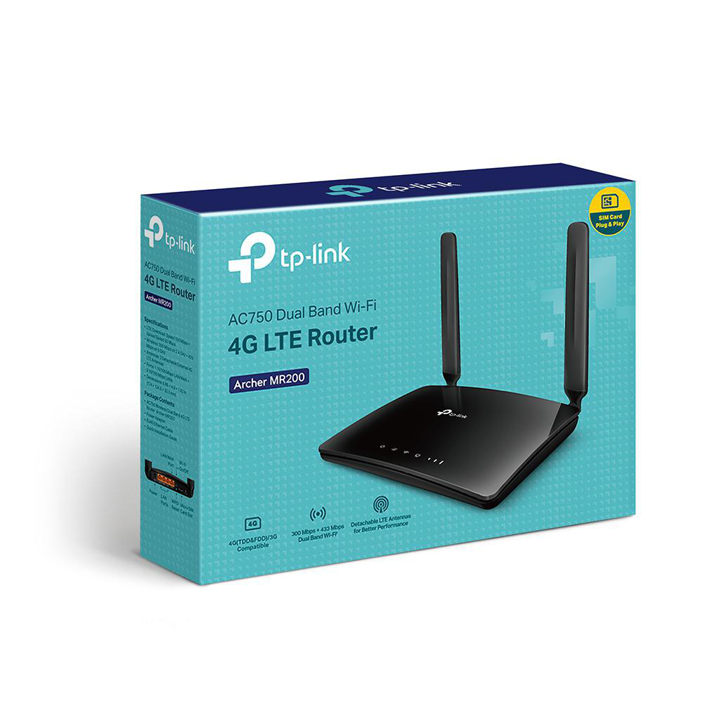 Eine blau-weiße Box mit einem schwarzen TP-Link 4G LTE Router.