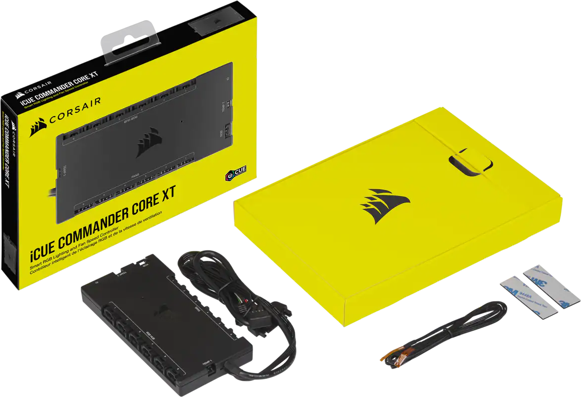 Boxset Corsair iCUE Commander CORE XT, Komponenten und Zubehör, schwarzer Hintergrund.