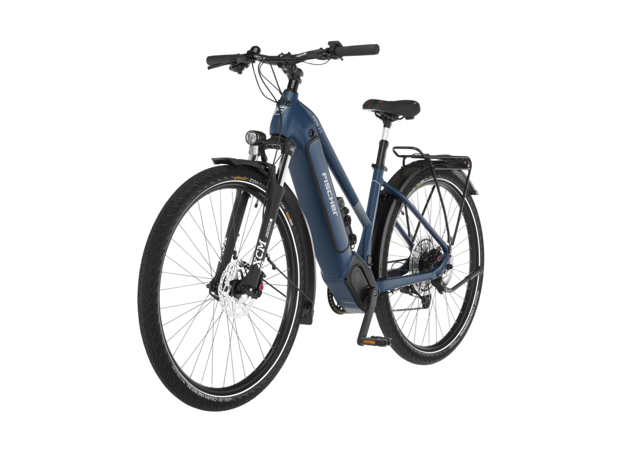 Blaues E-Bike auf weißem Hintergrund. Vorderrad und Lenker sind sichtbar. Fischer E-Bike-Etikett.
