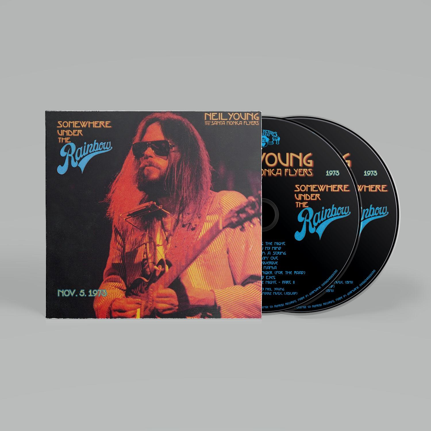 Albumcover und zwei CDs: Neil Youngs 'Somewhere Under the Rainbow' von 1973.