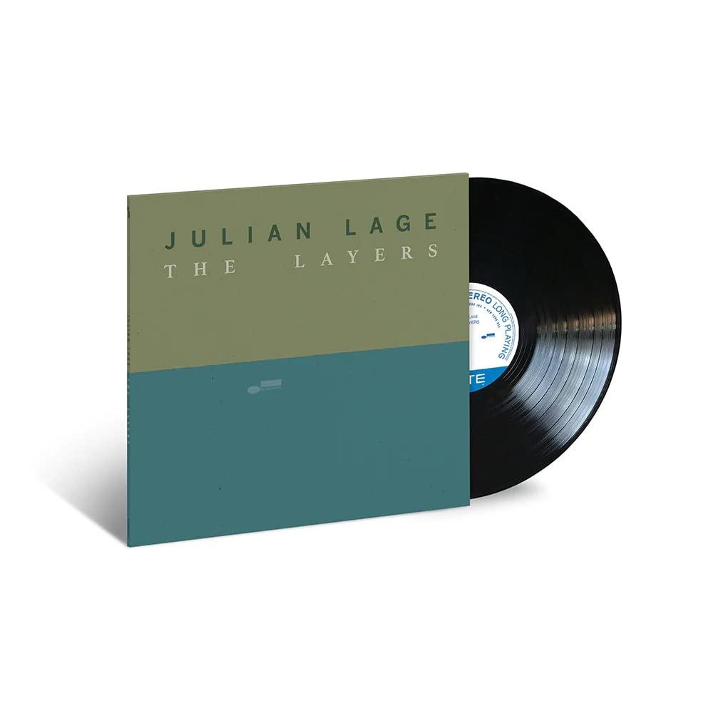 Album borítója bakelit lemezzel. A lemez címe: "The Layers", előadó: Julian Lage.