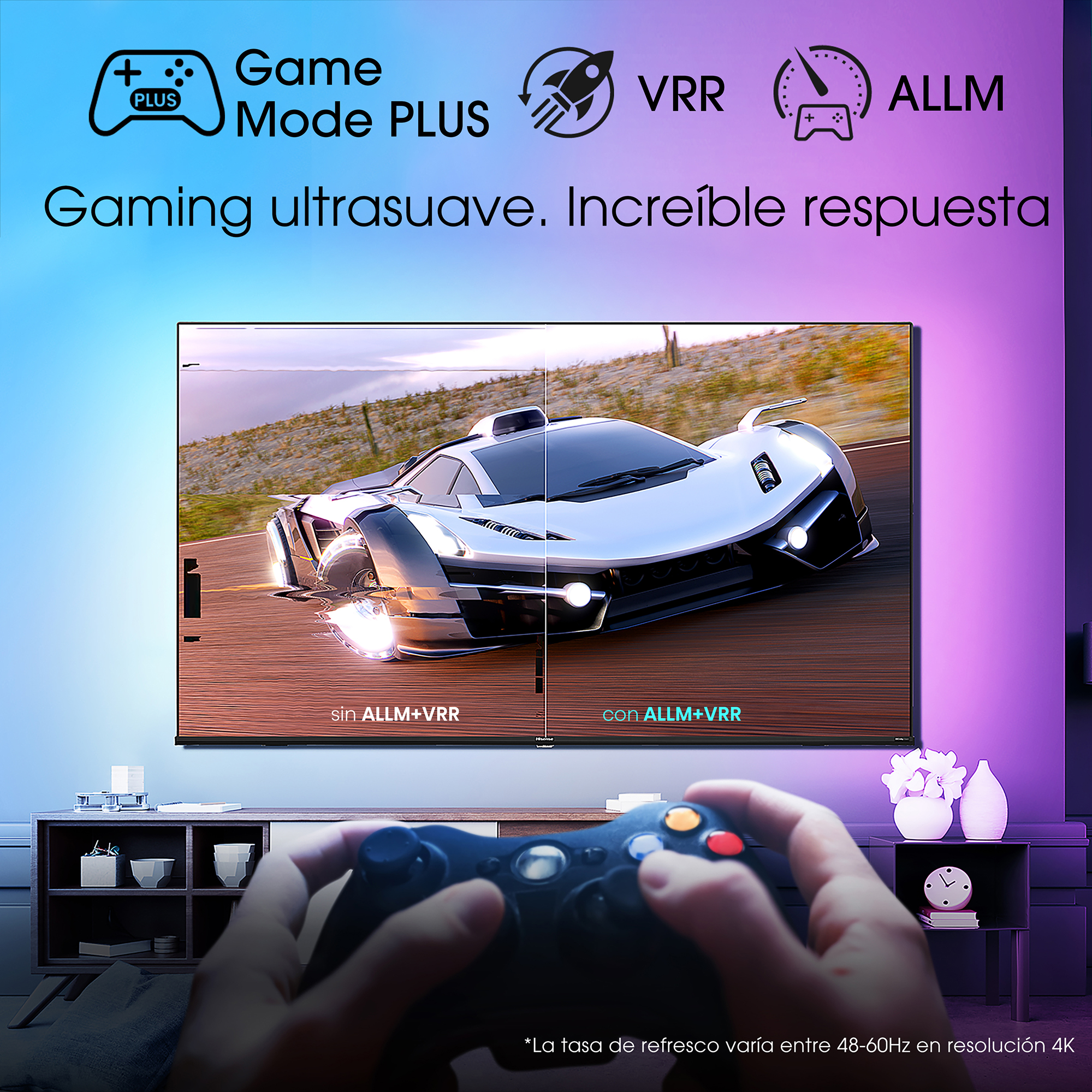 Pantalla de TV mostrando juego con texto 'Game Mode PLUS' y 'VRR', usuario con mando.