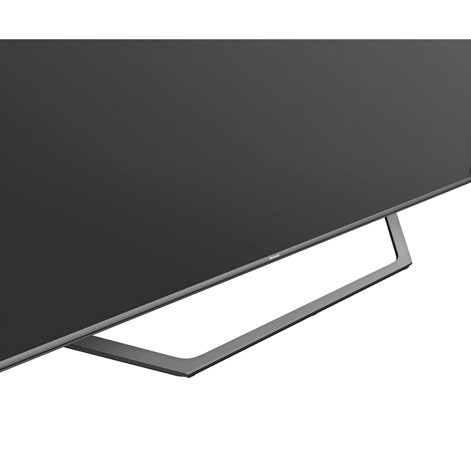 Un primer plano de un televisor negro con un soporte plateado.