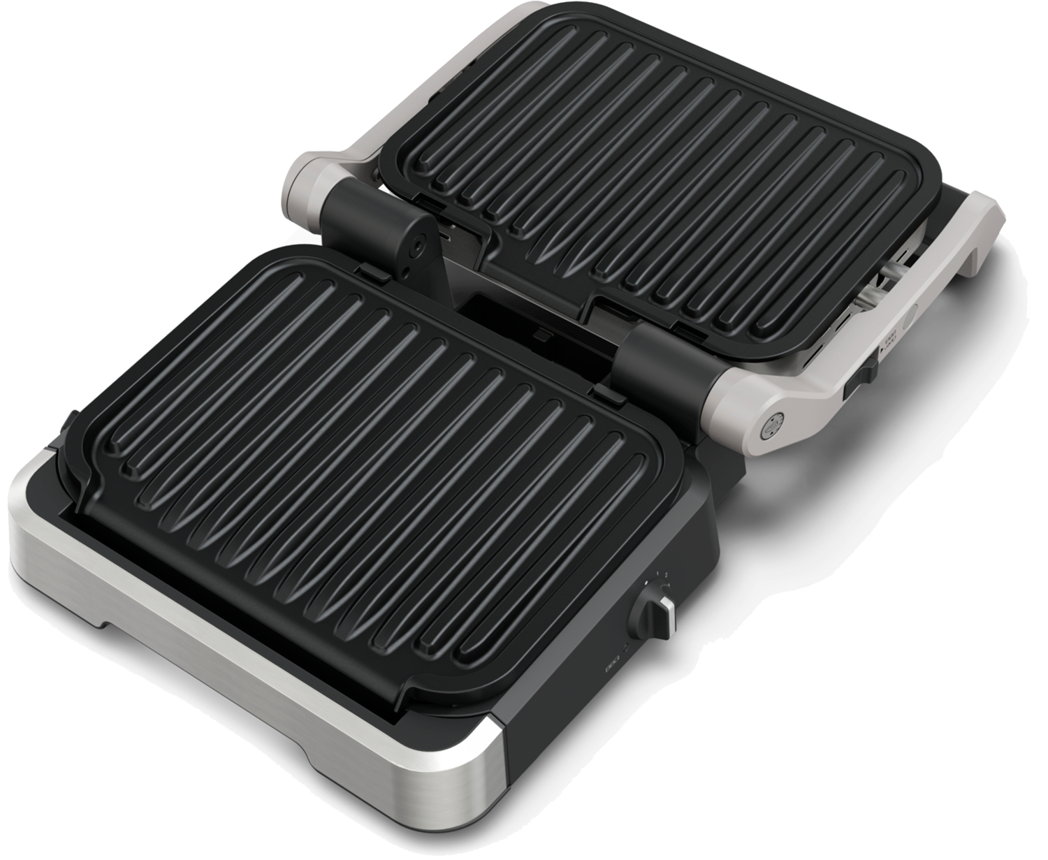 Een open zwarte en zilveren grill. De grill is leeg en klaar voor gebruik.