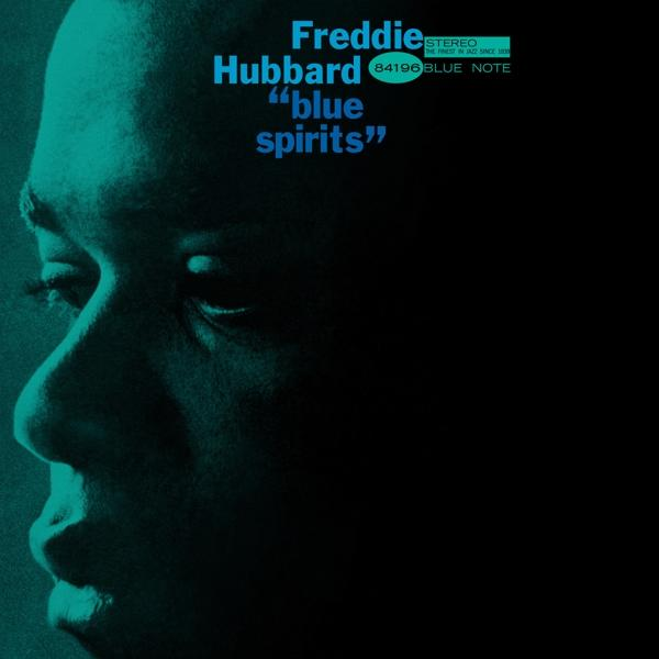 Albumcover: Freddie Hubbard in Blau mit den Worten „blue spirits“.