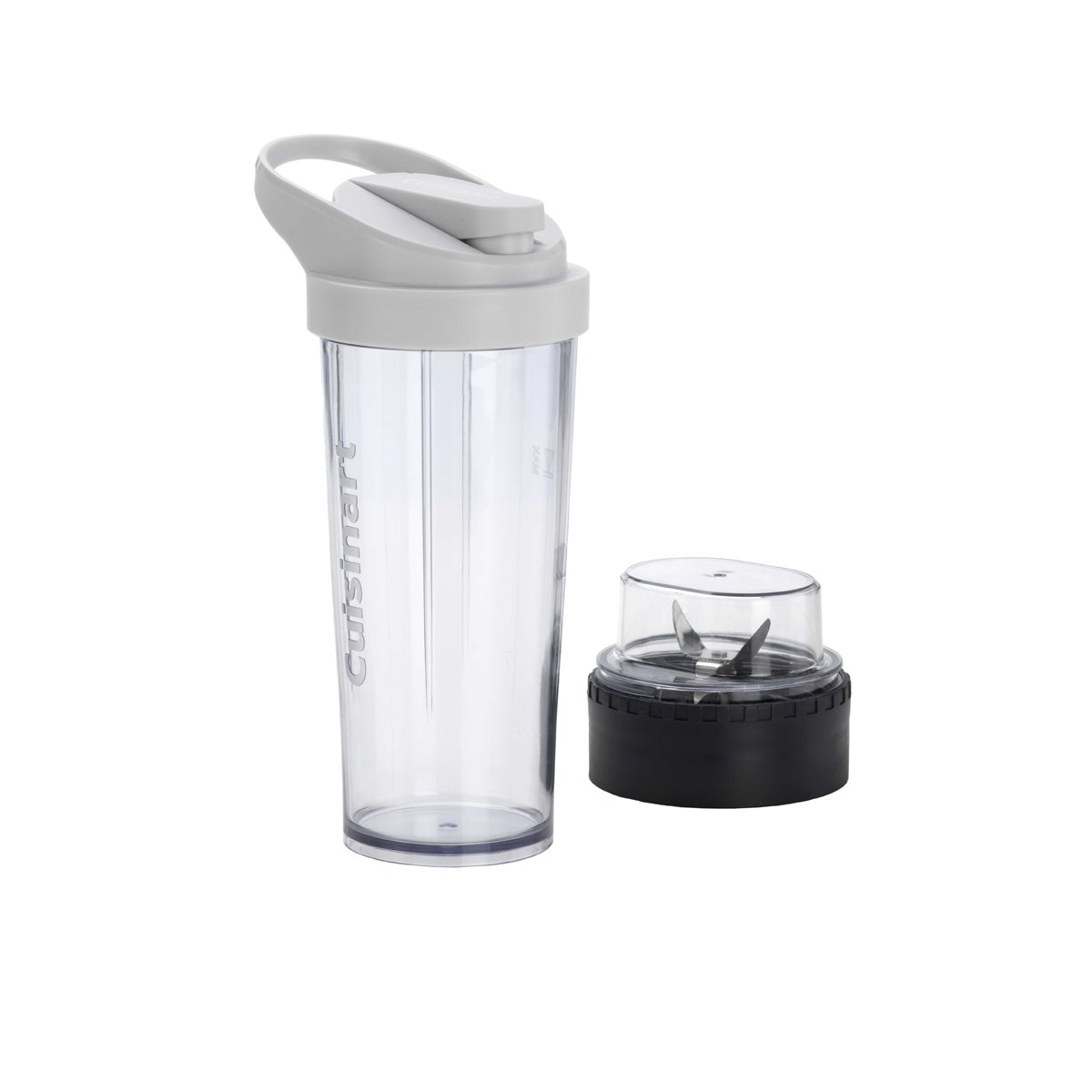 Bir Cuisinart blender kabı ve bıçak başlığı, bir blender şişesinin yanında.