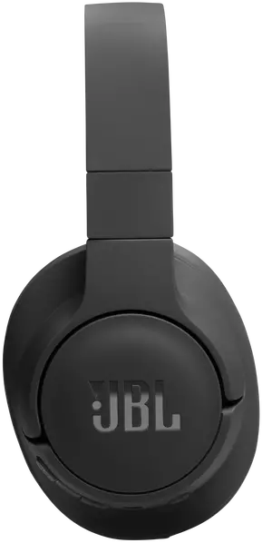 Egy fekete JBL fejhallgató fehér JBL felirattal a fülkagylón.